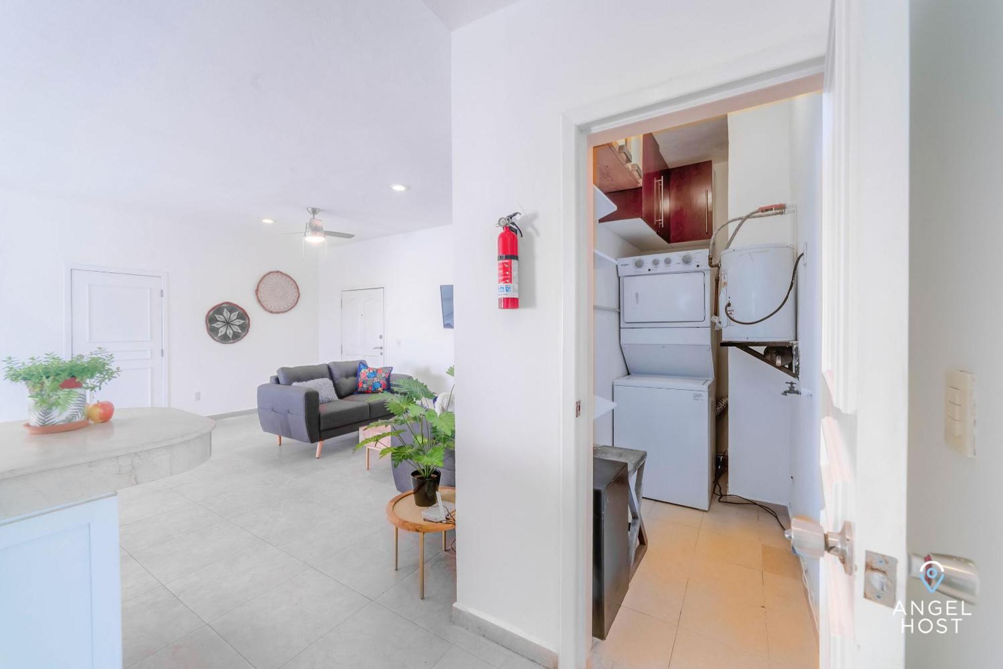 Ideal Group Getaway 4 Blocks To The & Pool * Playa del Carmen